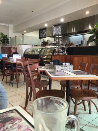 Boulevarde Seven Cafe And Gifts & Fragrances - Pubs Perth 0