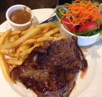 West Tradies Bistro - Pubs Perth