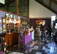 Cargo Road Winery Cafe - Pubs Perth