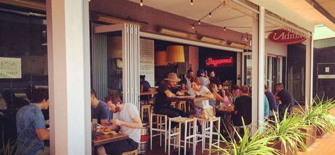 Red Chilli Thai Bargara - Pubs Perth 9