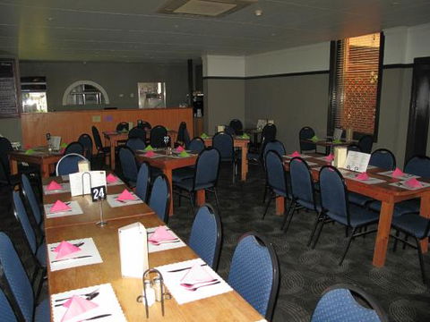 Commercial Hotel Thai Restaurant - Pubs Perth 0