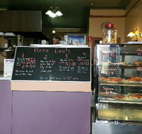 Mal's Pizza Bite - Pubs Perth