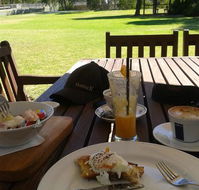 The Crossing Cafe - Pubs Perth