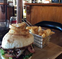 Vandenburg Hotel Restaurant - Pubs Perth