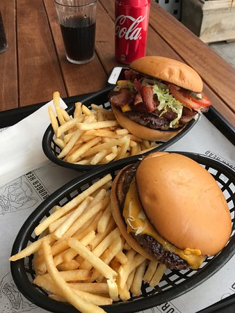 Burger Head - Pubs Perth 0