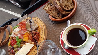 Warners Bay Restaurants and Takeaway Pubs Perth Pubs Perth