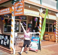 Tea Gardens Ice Cream Shack - Pubs Perth