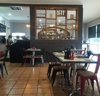 The Village - Where Food Meets Wine. - Pubs Perth
