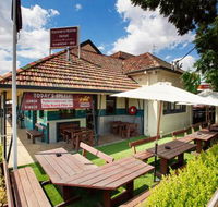 Farmers Home Hotel - Pubs Perth
