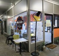 Alka's Cafe - Pubs Perth