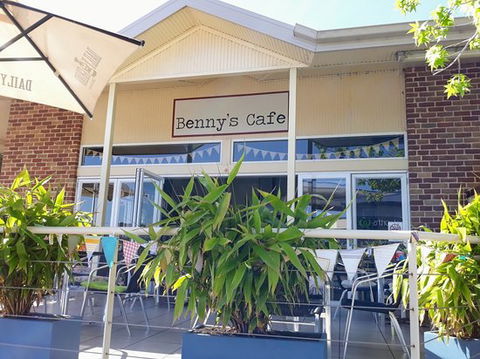 Bennys Cafe - Pubs Perth 0