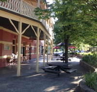 Alpine Hotel Bright - Pubs Perth