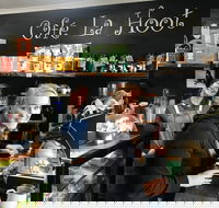 Cafe La Hoot - Pubs Perth