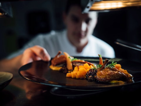 The Point Revolving Restaurant - Pubs Perth 1