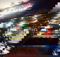 Una's Caf  Restaurant - Pubs Perth