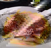 Yarra Valley Restaurant  Courtyard - Pubs Perth