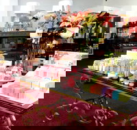 Nanna's Antiques and Cafe - Pubs Perth