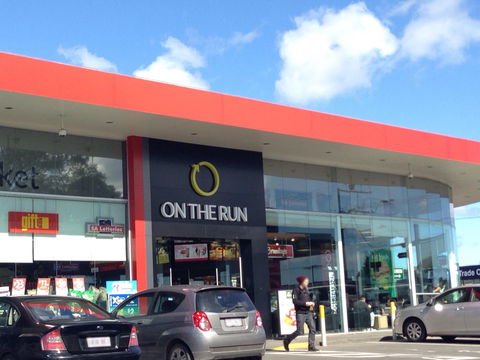 Brumby's Bakery  On The Run - Pubs Perth 0