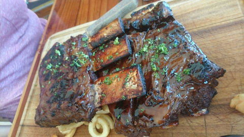 Hooters - Pubs Perth 0