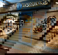 Two Hans - Pubs Perth