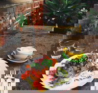 Ginger's Coffee Studio  Vintage Lounge Bar - Pubs Perth