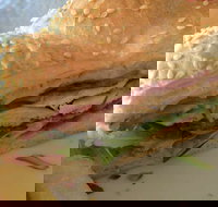 Cosy Creek Cafe - Pubs Perth