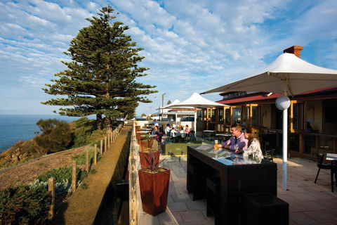 Penneshaw Hotel - Pubs Perth 1