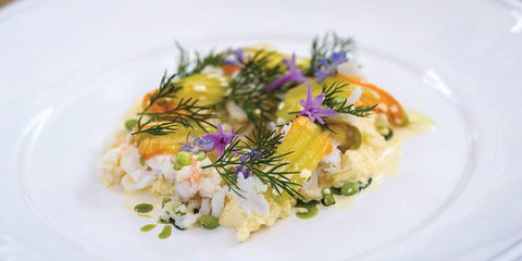 The Long Apron - Pubs Perth 0