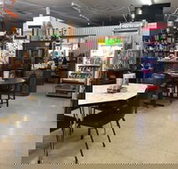 Wallaroo Treasures and Treats Cafe - Pubs Perth