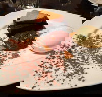 Fat Tony's Bar  Grill