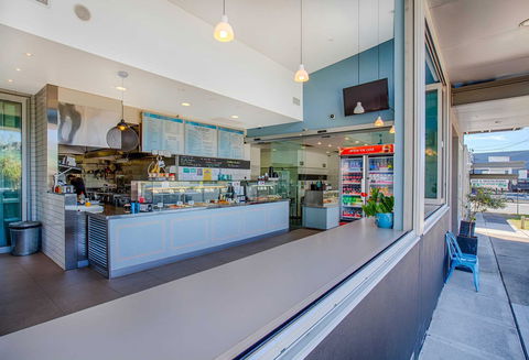 Seafood Works At Sans Souci - Pubs Perth 0