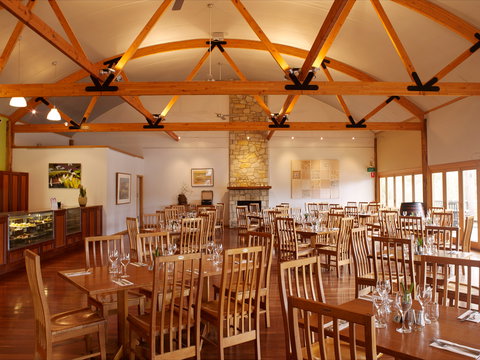 Tahbilk Cafe - Pubs Perth 1