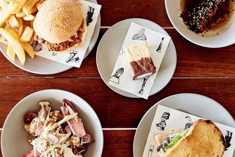 Wine Terrace And Cellar Door At Pt Leo Estate - Pubs Perth 2