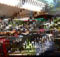 Cafe Clunes - Pubs Perth