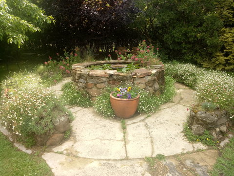 Earthwater Cafe - Pubs Perth 2