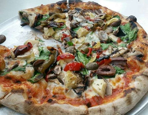Louie's Pizza And Grill - Pubs Perth 0