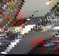 Off the Track Gourmet Caf - Pubs Perth