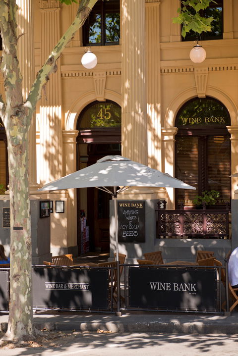 Wine Bank On View - Pubs Perth 2