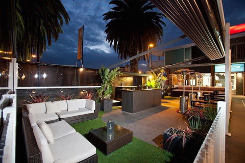 Dyers Steak Stable - Pubs Perth 0