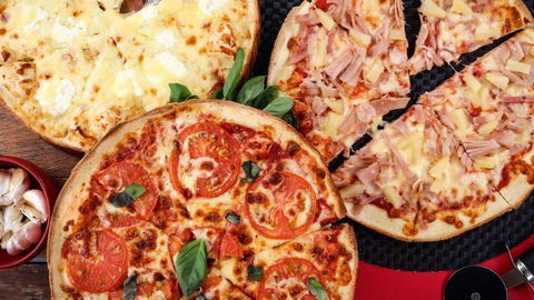 Pizza Pitt - Lynwood Country Club - Pubs Perth 0