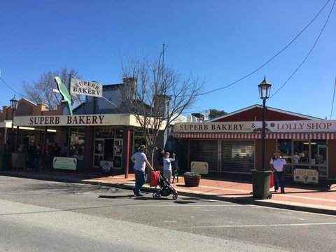 Superb Bakery And Lolly Shop - Pubs Perth 1