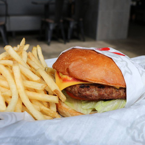 Carl's Jr. - Beenleigh - Pubs Perth 0