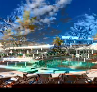 Oasis Pool Bar - Pubs Perth