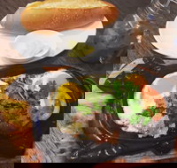 Quang Vinh - Pubs Perth