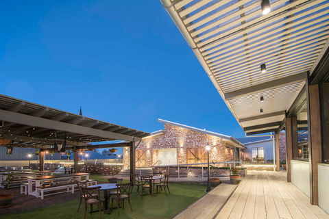 The Greenhouse Of Orange - Pubs Perth 1