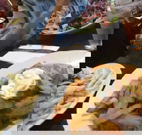 Tin Roof Cafe - Pubs Perth