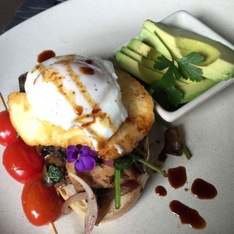 Windmill At Bargara - Pubs Perth 0