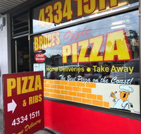 Bruces Ozzie Pizza - Pubs Perth