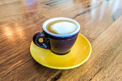 Queen Of Leeds - Pubs Perth 0