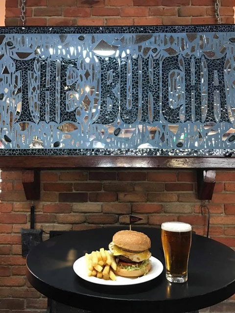 The Red Room - The Edward River Hotel - Pubs Perth 0